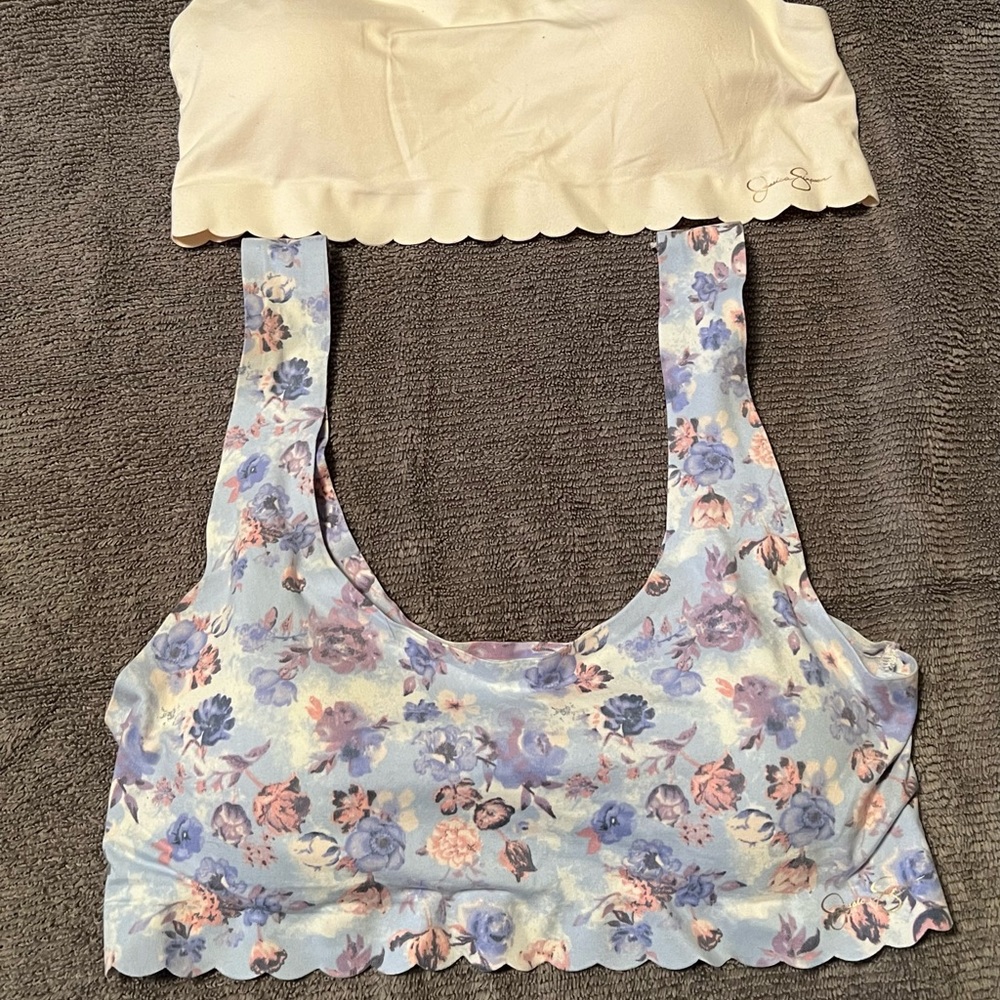 Jessica Simpson brlalettes